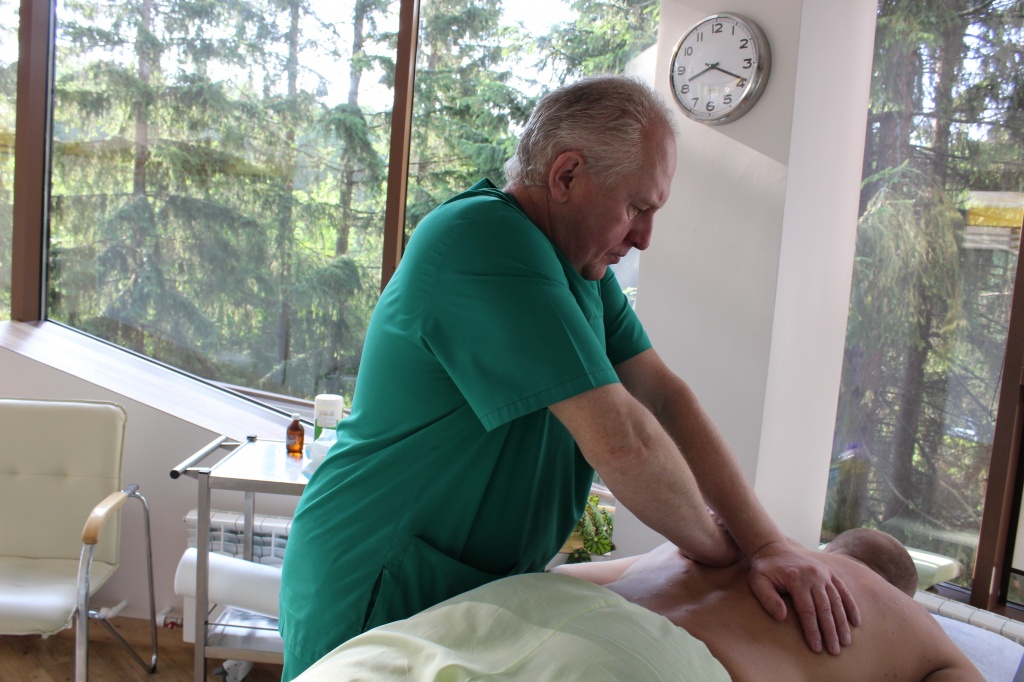 Лечебный массаж в программе реабилитации после травм позвоночника
